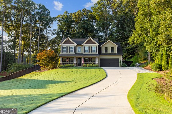 541 Greenridge Lane, Loganville