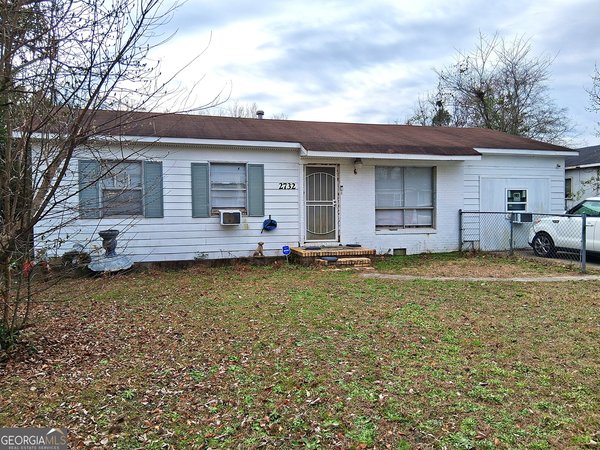 2732 Village Green Lane, Macon