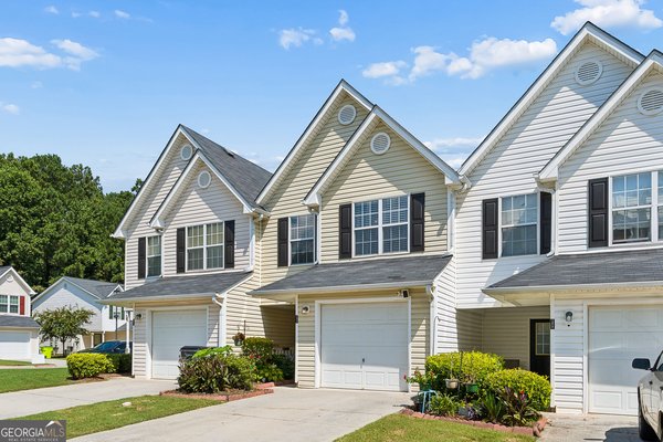 253 Gallant Court Mableton