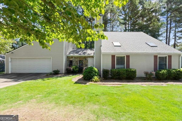 2272 Macby Drive, Marietta