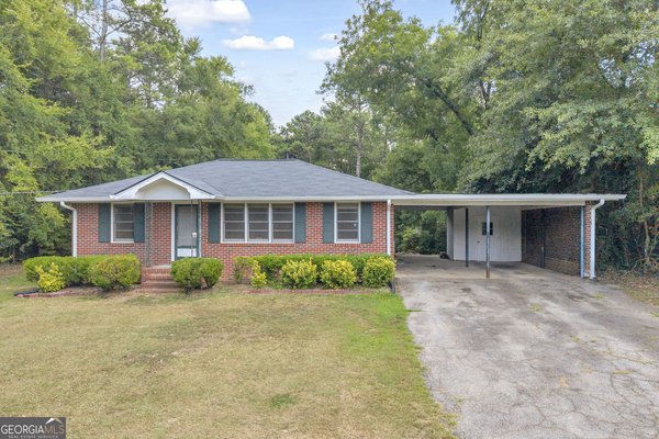 1226 Country Club Road Elberton
