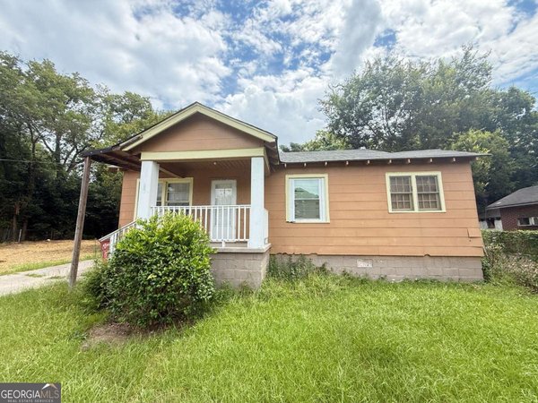 1562 Burton Avenue, Macon