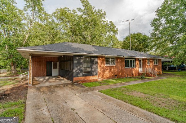 1106 Knoxville Street, Fort Valley