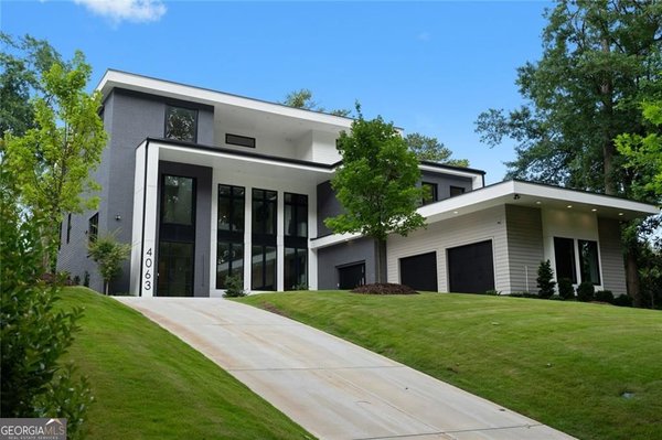 4063 Rickenbacker Drive, Atlanta