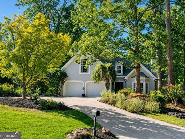 2040 Shallowford Park Manor Roswell