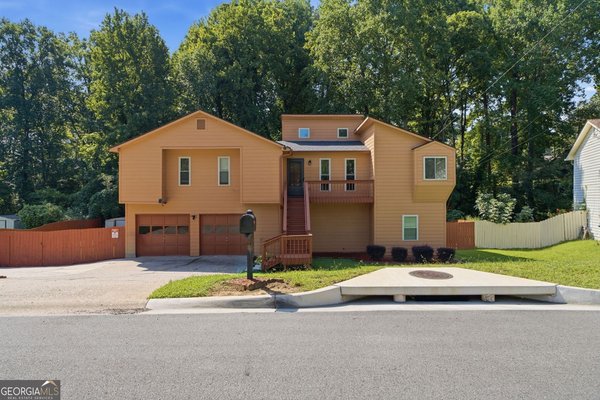 2890 Creekwood Lane Lawrenceville