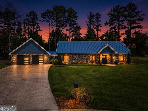 40 Red Oak Circle, Buchanan