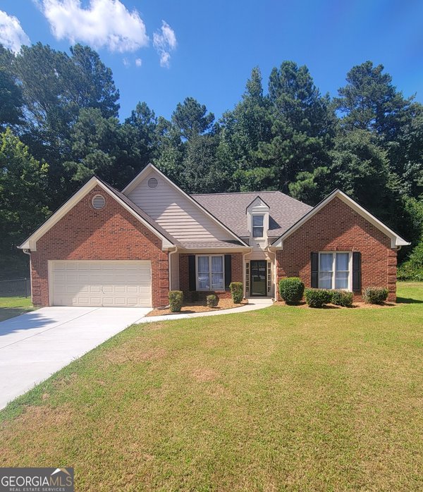 12208 Barney Court Fayetteville