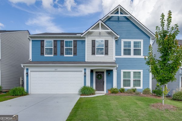227 Traminer Way, Braselton