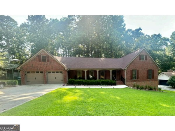 1595 Stonelake Trail Southwest, Lilburn