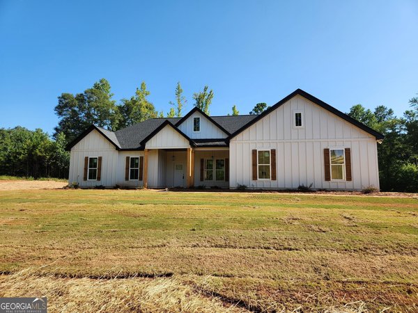 644 Shelnut Road, Locust Grove