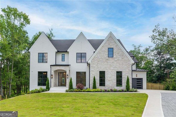 290 Christopher Robin Road, Alpharetta