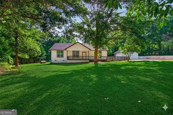 100 Willow Creek Drive, Locust Grove