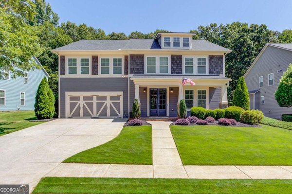 main picture of 6188 Golden Maple Court, Hoschton