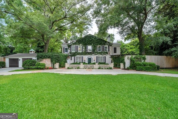 3860 Ridge Avenue, Macon