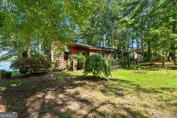 30 Peachtree Drive Sharpsburg