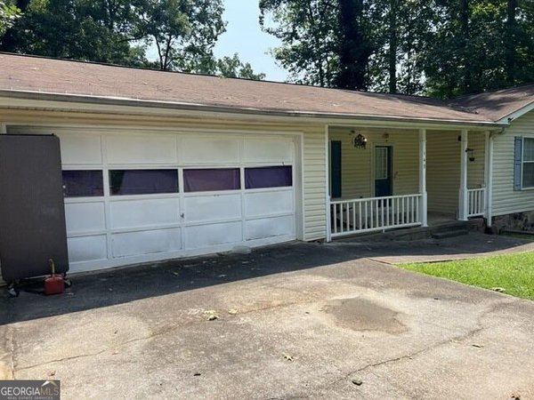 145 Bob White Drive Stockbridge