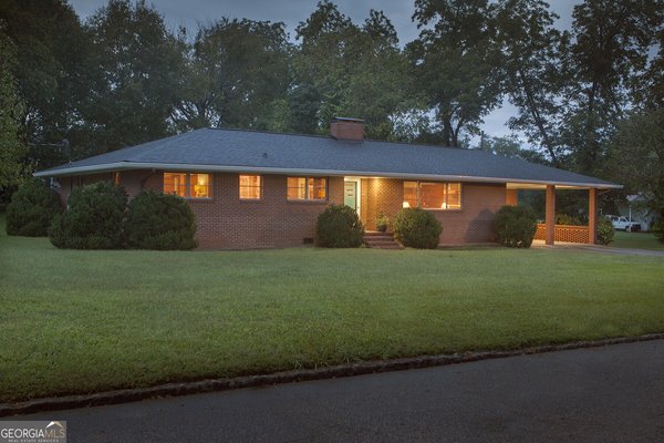 437 Pine Street, Madison