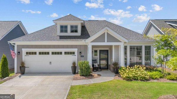 main picture of 3337 Fishpond Circle, Dacula