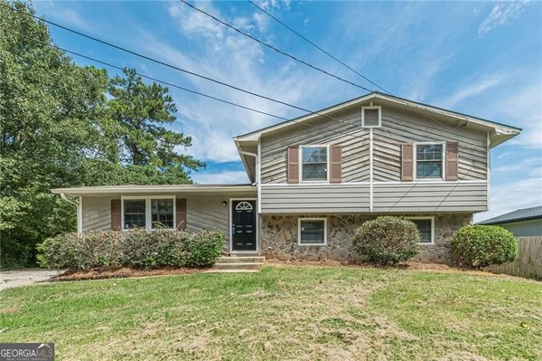 6077 Cherokee Valley Terrace Lithonia