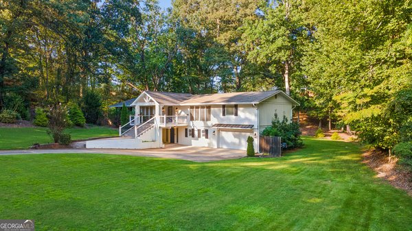 530 Lake Drive, Gainesville