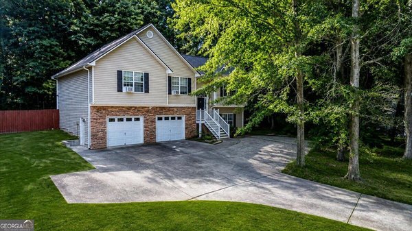 321 Four Oaks Drive Powder Springs