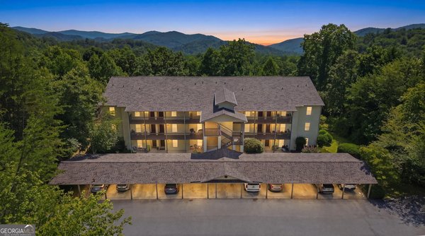 300 Ginger Creek #307 Clayton
