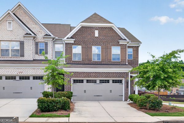 1192 Lanier Willow Path, Buford