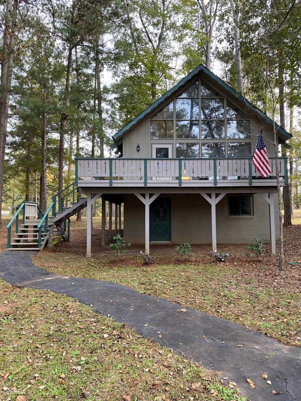 85 St Moritz Drive, Pine Mountain