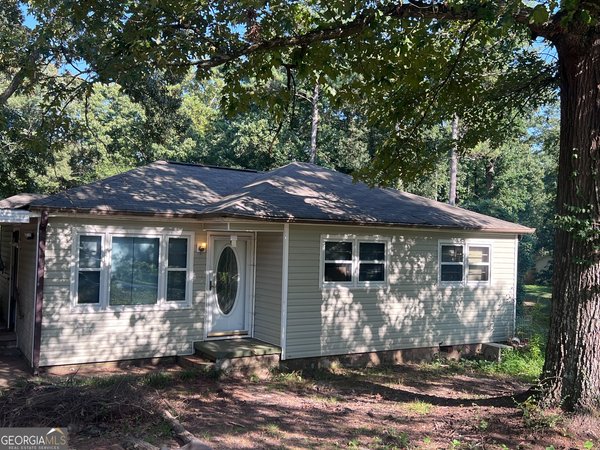 6055 Blackhawk Trail Mableton