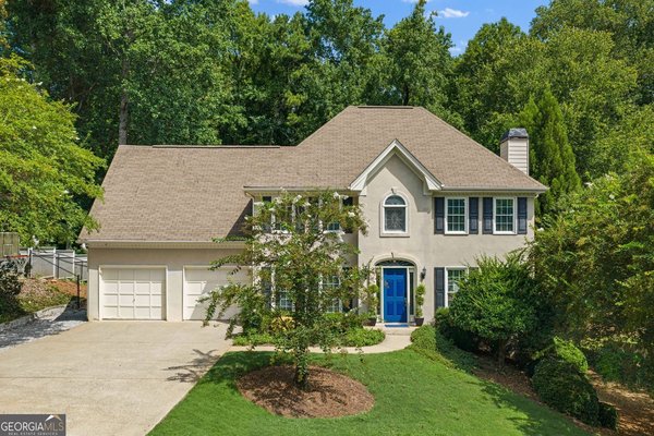325 Farm Track Roswell