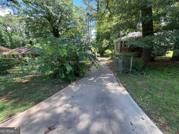 2096 Dellwood Place, Decatur