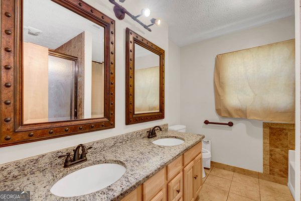 607 Stonemill Manor Lithonia