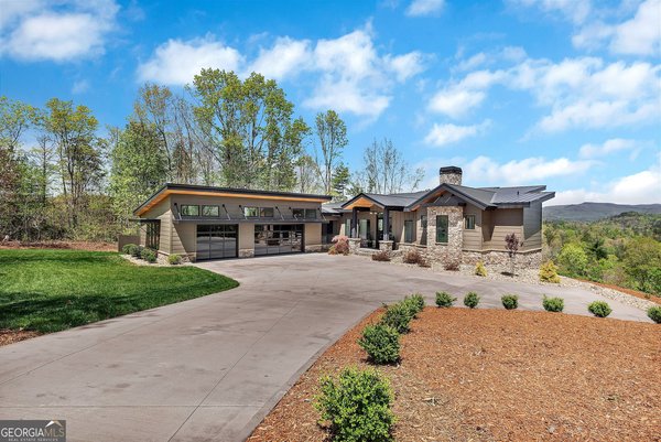 231 Keowee Turtlehead Road Salem