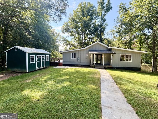 557 Benttree Circle, Toccoa