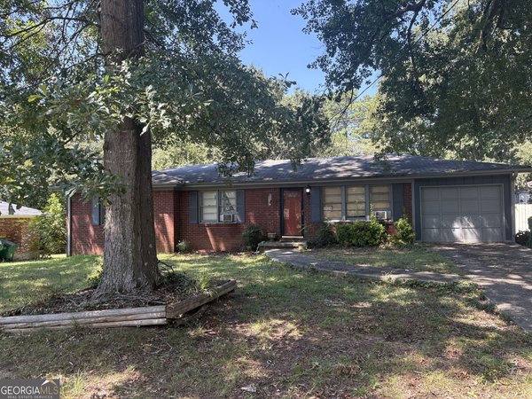684 Virginia Circle, Forest Park