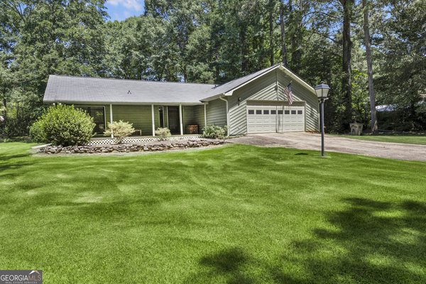 140 Hickory Drive Stockbridge