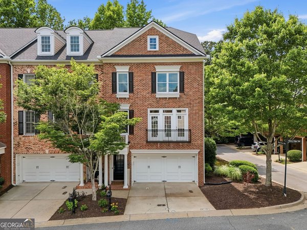 5511 Waters Edge Trail, Roswell