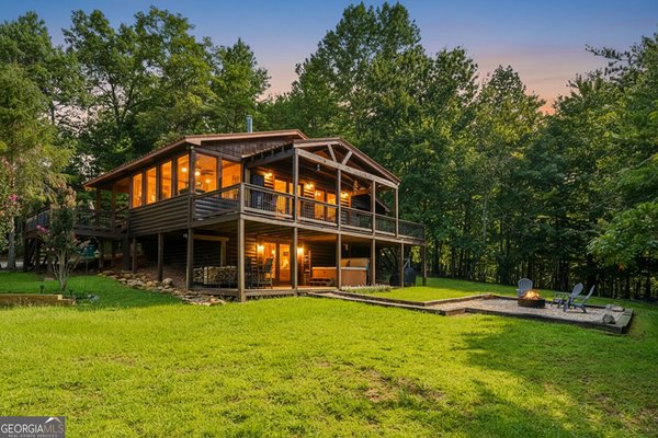 24 Oak Ledge Road, Morganton