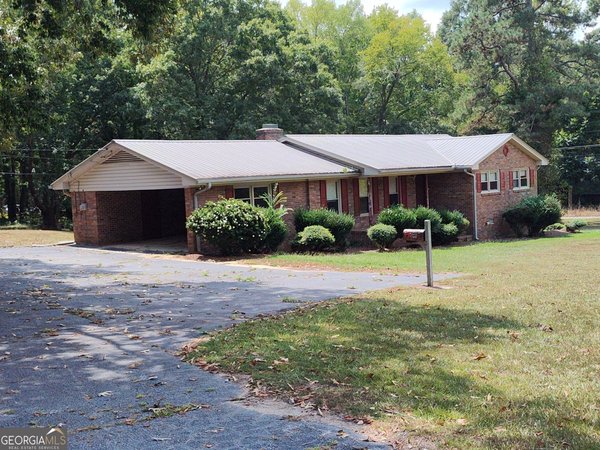 1192 Country Club Road, Elberton
