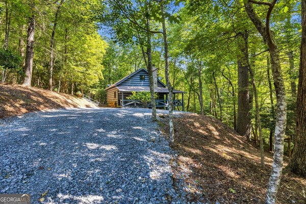 326 Honeysuckle Way, Blue Ridge