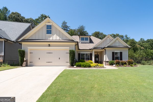 302 Flowing Trail Dawsonville