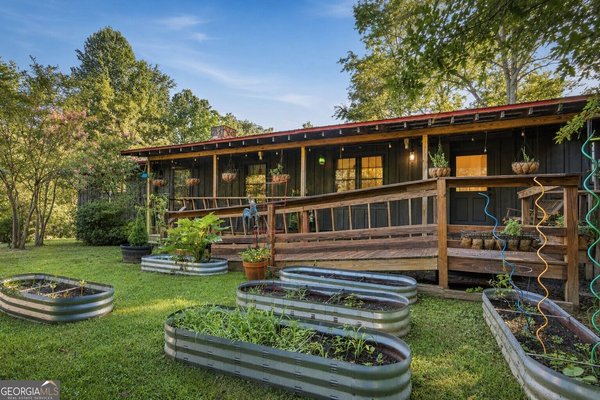 10740 Highway 197 Clarkesville