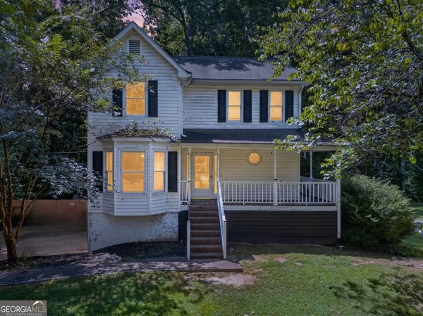 69 Oak Landing Circle, Douglasville