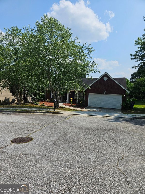 844 Langley View Court, Loganville