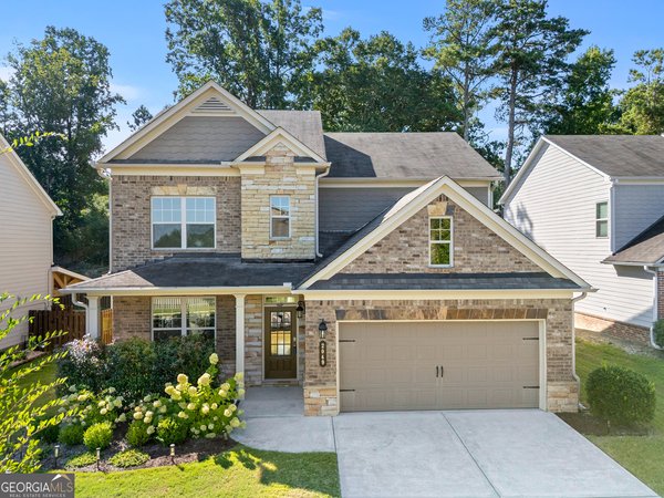 2049 Lakeview Bend Way, Buford