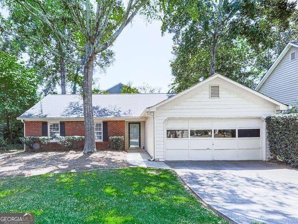650 Radford Circle Woodstock