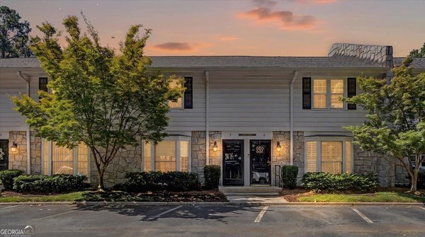136 Peachtree Memorial Drive Atlanta
