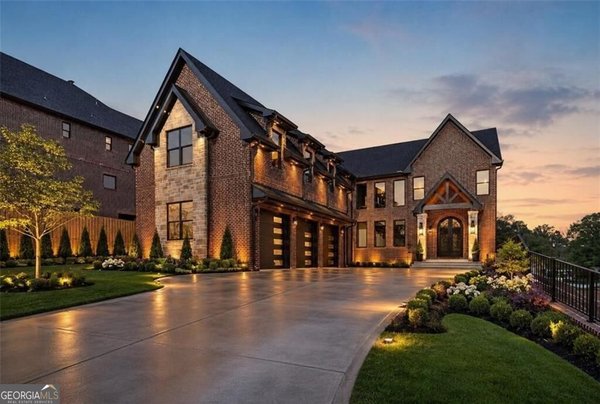 403 Thunder Road Buford