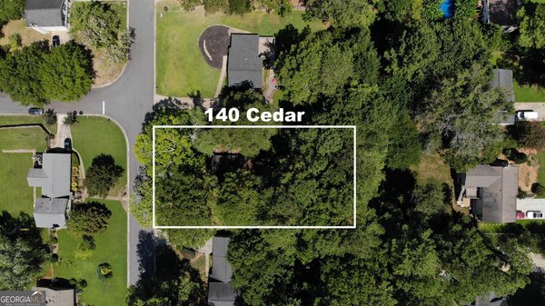 140 Cedar Trace Roswell